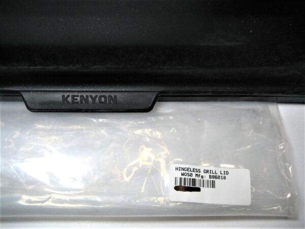 kenyon-b96018-silken-grill-lid_eh_11232022-2-