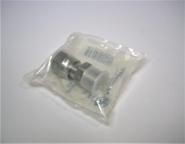 mercury-22-8m0131184-fitting_eh_1122022-4-