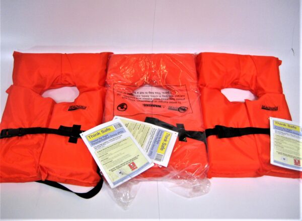 seachoice-life-vest_eh_11142022-2-