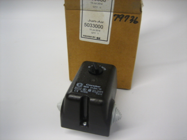 jun-air-5033000-–-pressure-switch-mdr21-11-with-unloader-condor-new-max-12262022-1-