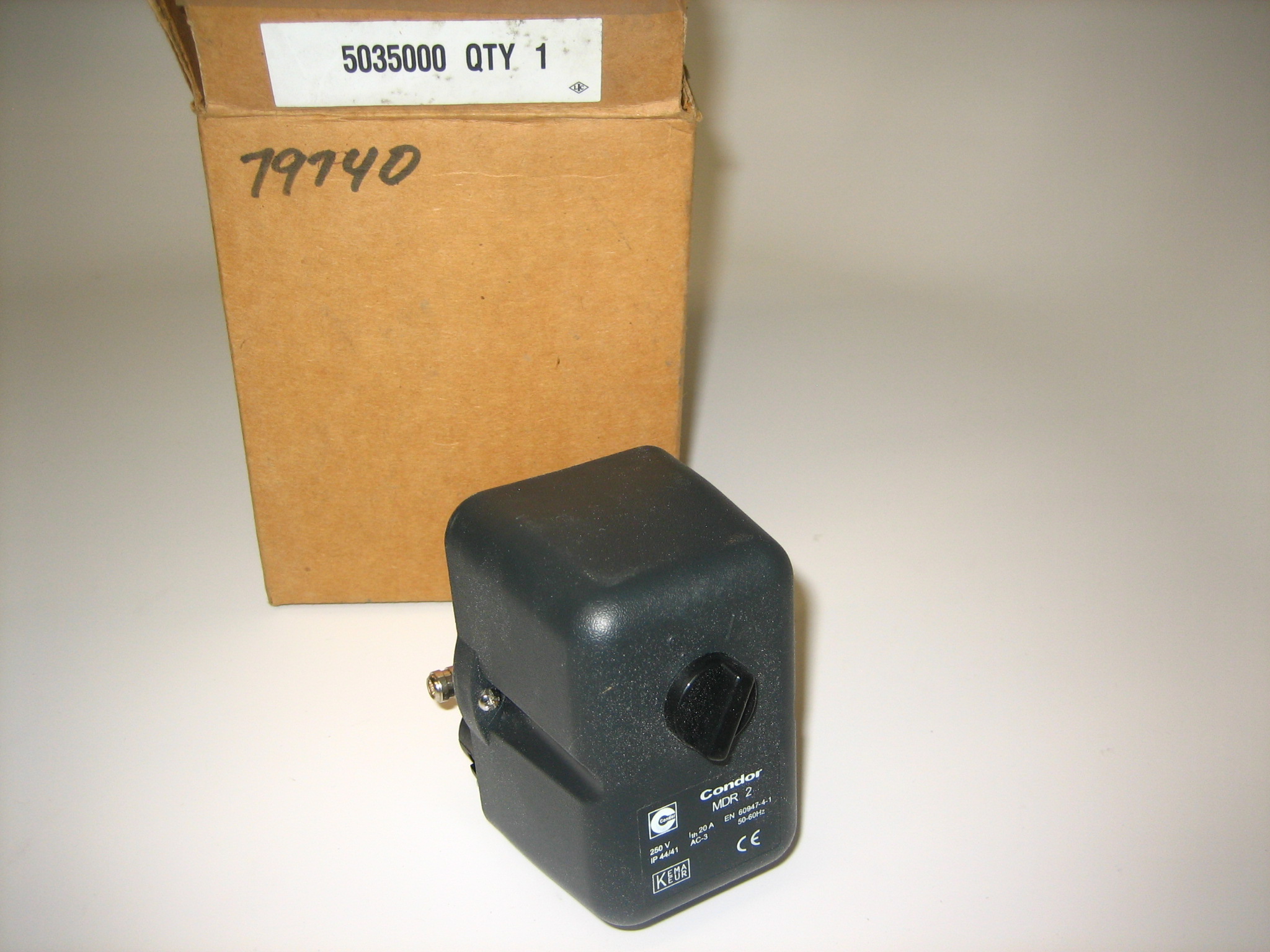 jun-air-5035000-–-pressure-switch-with-unloader-condor-new-max-12262022-1-