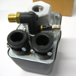 jun-air-5035000-–-pressure-switch-with-unloader-condor-new-max-12262022-6-