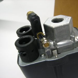 jun-air-5035000-–-pressure-switch-with-unloader-condor-new-max-12262022-7-