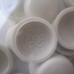 lot-of-100-snap-caps-8-8-screw-covers-in-beige-new-max-03072023-2-