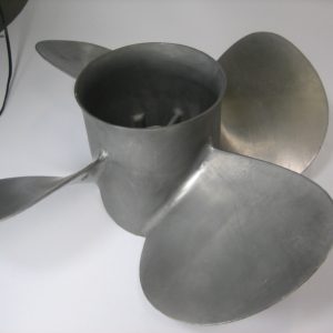 mercury-marine-zeus-pod-drive-prop-right-rear-4-blade-8m8023970-slight-edge-wear-max-03032023-6-