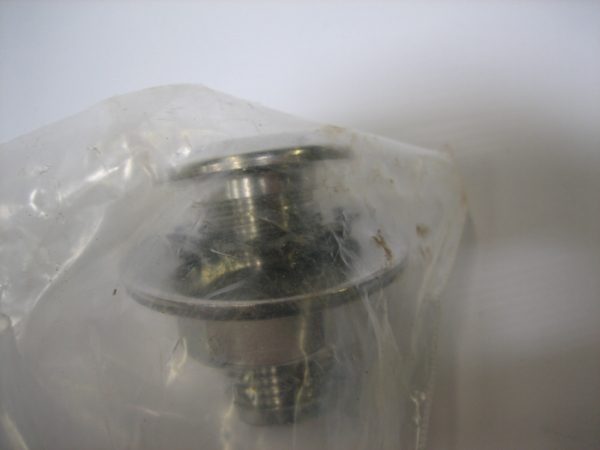 sea-ray-2219429-fender-holder-recessed-max-03062023-4-