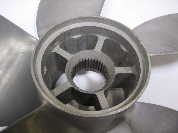 mercury-m13-prop-slight-edge-wear-max-04062023-2-