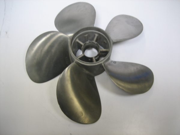mercury-m13-prop-slight-edge-wear-max-04062023-8-