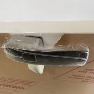 bostonwhaler_door_sc_8.25