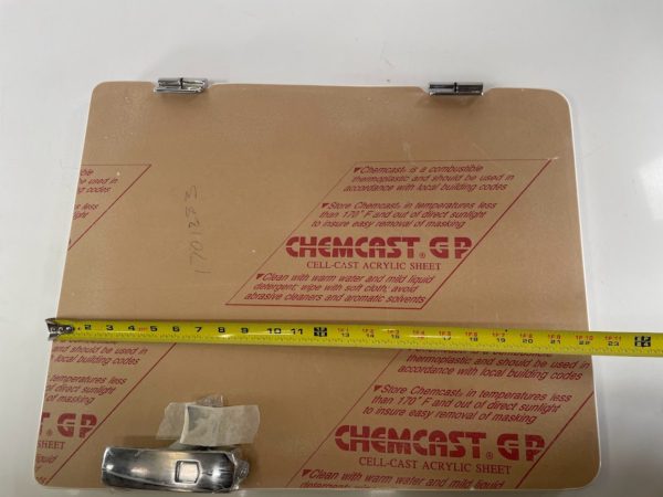 bostonwhaler_door_sc_8.25
