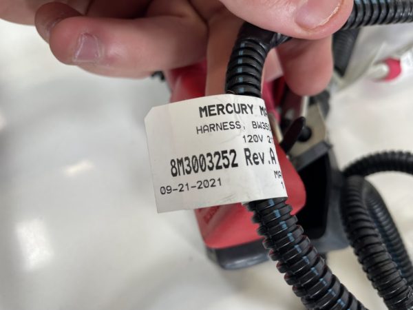 mercury_8m3003252_sc_912023 -7-
