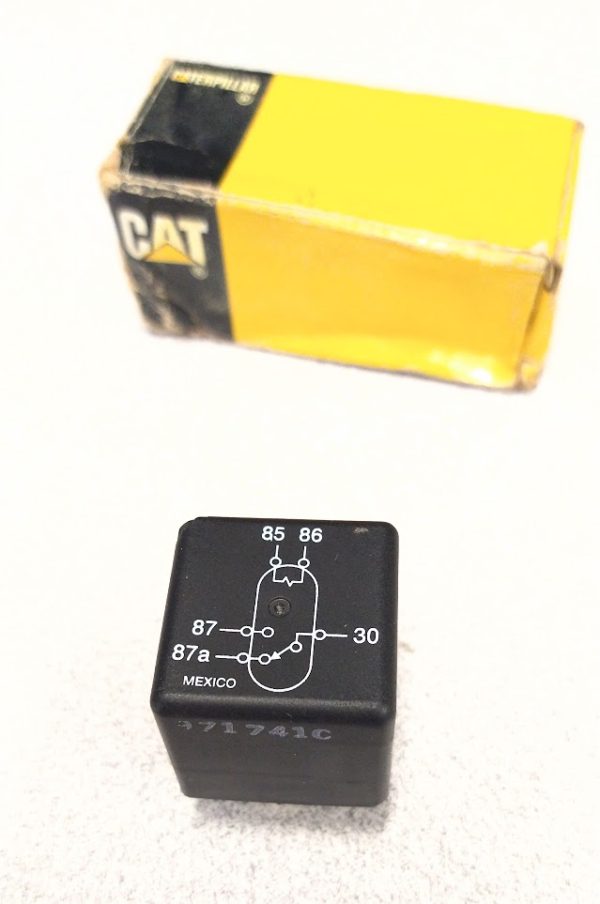 caterpillar_3e6477_fo_92523 -2-