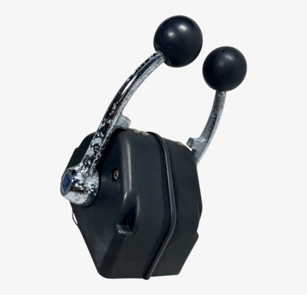 zf-marine-3341002007-463-4-dual-engine-control-head-black-chrome-levers-felix-ommo33069-20250314-143702-829520