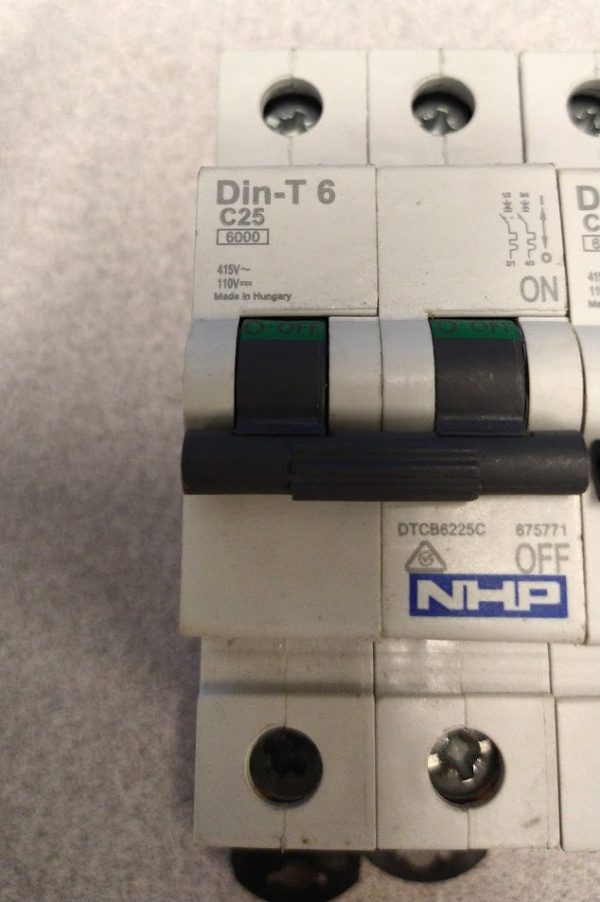 nhp_dint6c256000_fo_102423 -3-