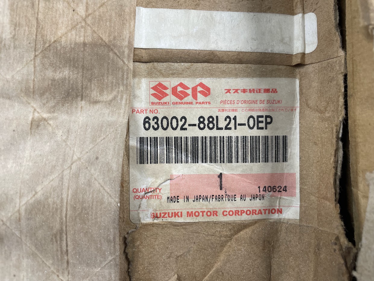 NEW Suzuki 6300288L210EP, Tiller Handle Black , DF40A / DF50A