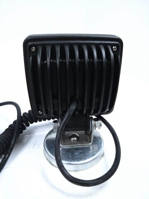 wesbar-54209-018-10-led-work-light-with-magnet-felix-ommo33069-20240208-152014-38735