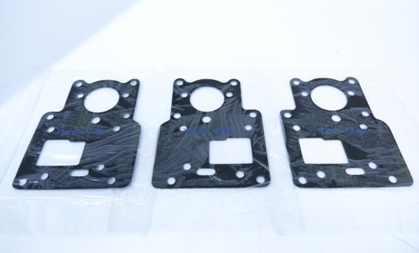omc-johnson-evinrude-336117-adapter-plate-gasket-3-pack-felix-ommo33069-20240306-124218-934393