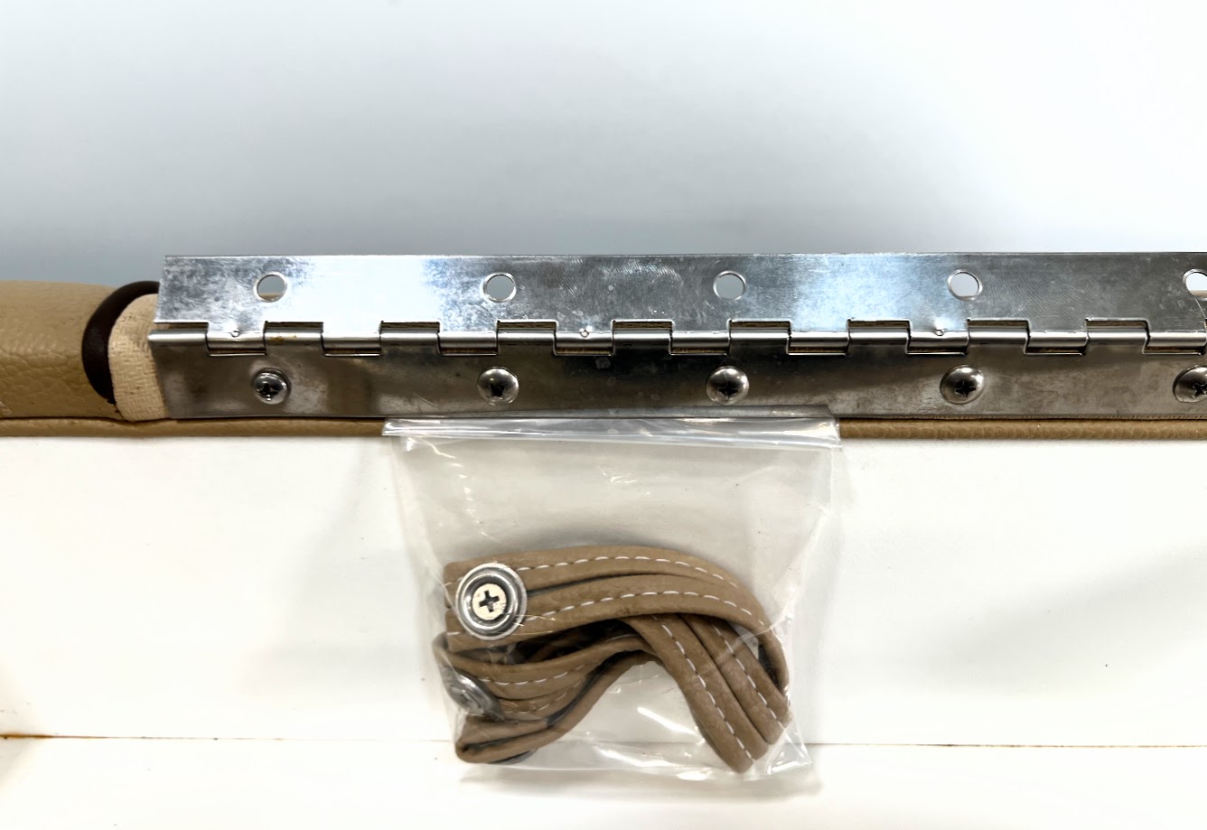 scout-195-sportfish-flip-up-leaning-post-for-helm-seat-brandon-y-20240326-125604-825281