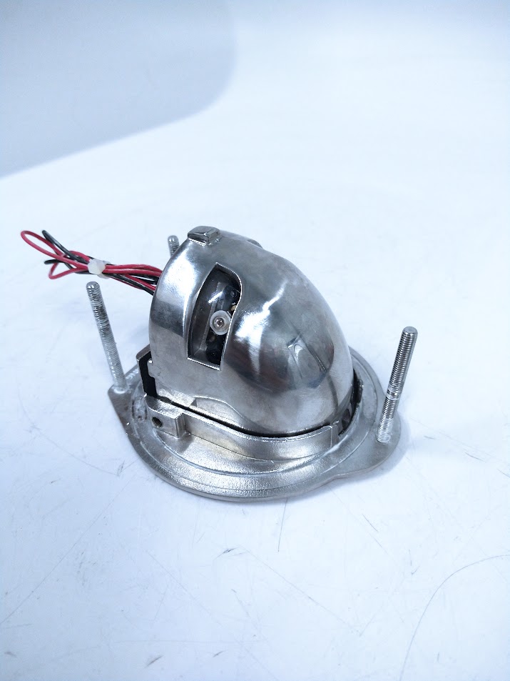 accon-marine-amn-210-m-s-stud-mount-led-bow-light-no-visible-screw-holes-felix-ommo33069-20240416-101429-52645
