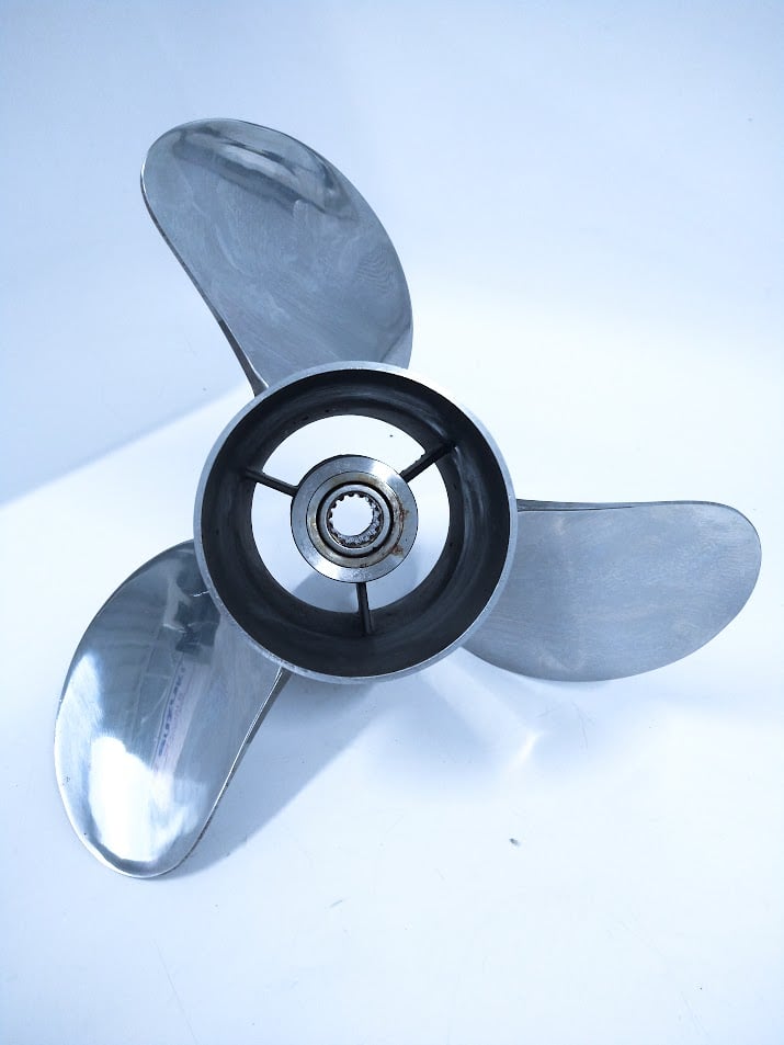 Suzuki 3 x 15 1/2 x 27 Rear RH, Stainless Steel Propeller, 990C0-0090R ...