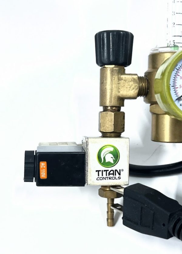 titan-controls-hgc702710-co2-regulator-brandon-y-20240418-154241-510016