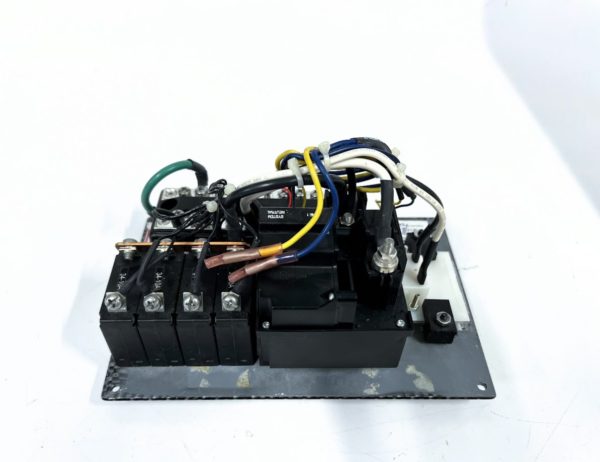 ultra-panel-marine-ac-electrical-panel-120-volts-60-hertz-8-1-4in-x-5-1-2in-brandon-y-20240429-102449-520997