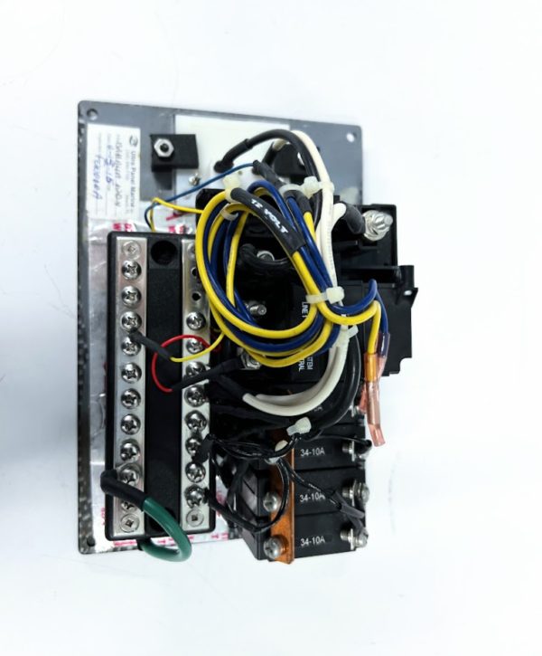 ultra-panel-marine-ac-electrical-panel-120-volts-60-hertz-8-1-4in-x-5-1-2in-brandon-y-20240429-102538-471156