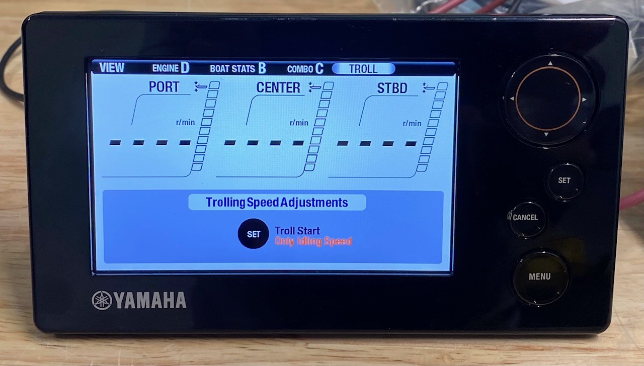 yamaha-marine-6y9-83710-10-00-multi-engine-display-command-link-plus-todd-h33069-20240403-161227-570702