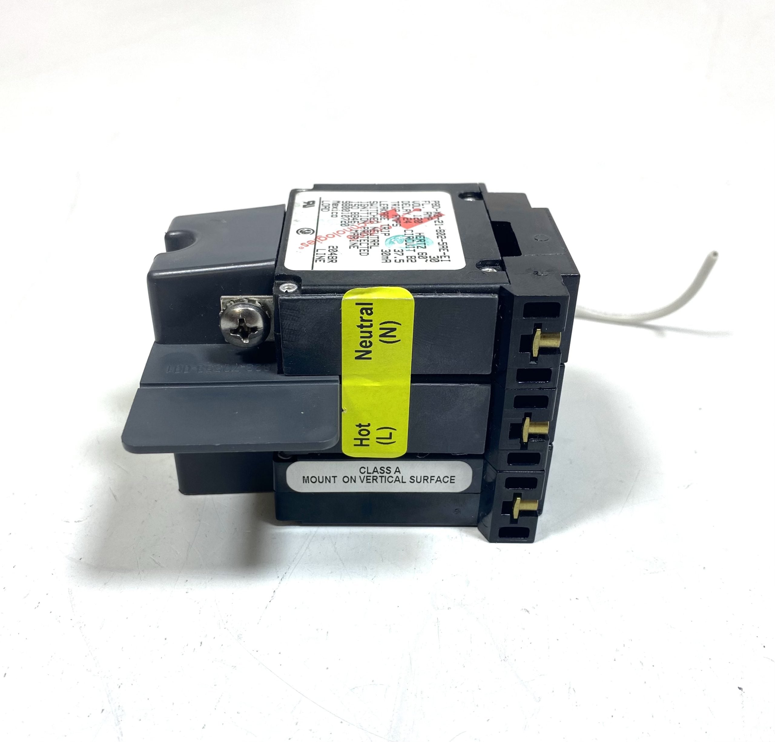 blue-sea-systems-3102100b-120v-30-amp-elci-circuit-breaker-felix-ommo33069-20241030-093719-501349