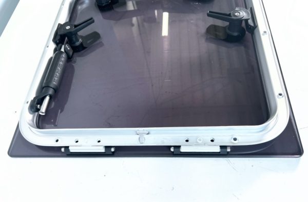 new-lewmar-399444984-f3g44-gry-slv-ha-ehd-4-hand-hatch-lid-brandon-y-20240520-154524-345725