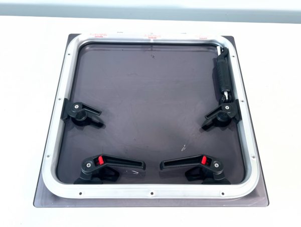new-lewmar-399444984-f3g44-gry-slv-ha-ehd-4-hand-hatch-lid-brandon-y-20240520-154539-210064
