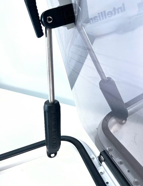 new-lewmar-399444984-f3g44-gry-slv-ha-ehd-4-hand-hatch-lid-brandon-y-20240520-154555-305787