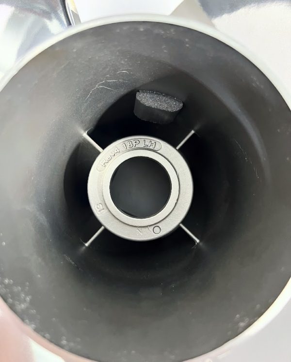 new-mercury-revolution-4-propeller-with-pvs-4-x-14-6-x-18p-lh-48-8m0151318-brandon-y-20240528-144239-964863
