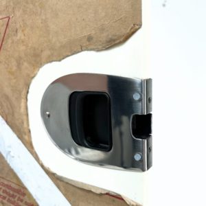 scout-215-dorado-walkthrough-console-mounted-door-with-door-stop-mounts-brandon-y-20240502-160511-107861