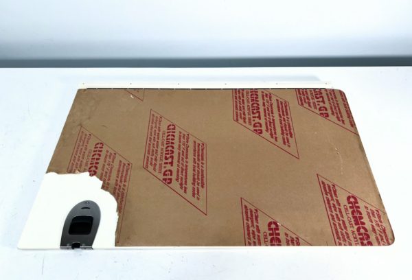 scout-215-dorado-walkthrough-console-mounted-door-with-door-stop-mounts-brandon-y-20240502-160550-249909