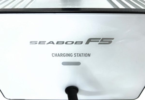 seabob-f5-charging-station-input-100-240vac-50hz-60hz-output-51v-14a-brandon-y-20240513-143620-330889