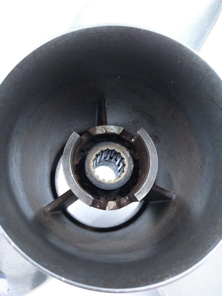 yamaha-3-x-15-3-4-x-15-tl-stainless-steel-saltwater-series-ii-propeller-lh-felix-ommo33069-20240520-091258-908220