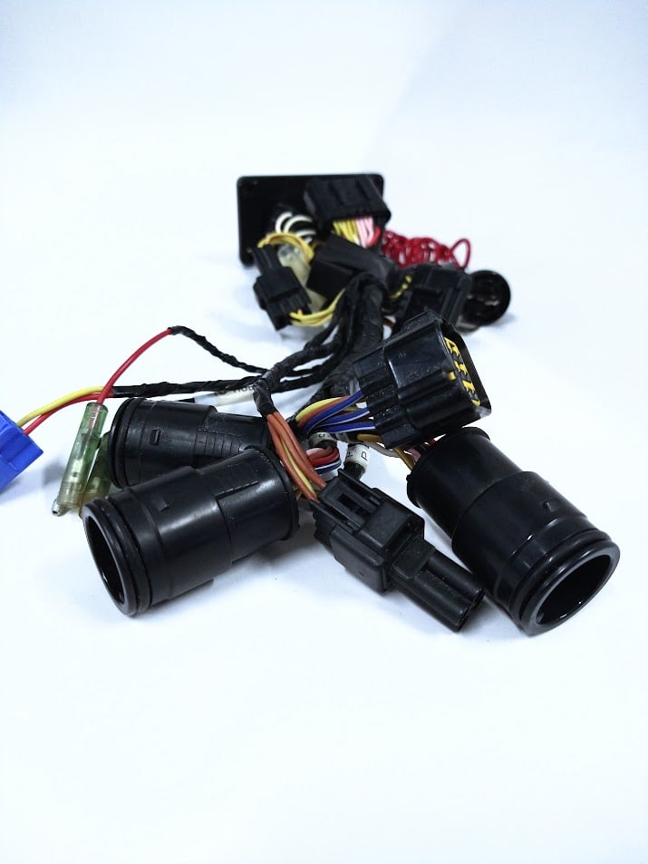 yamaha-marine-6x6-82570-50-00-boat-ignition-switch-panel-with-keys-felix-ommo33069-20240514-114007-148793