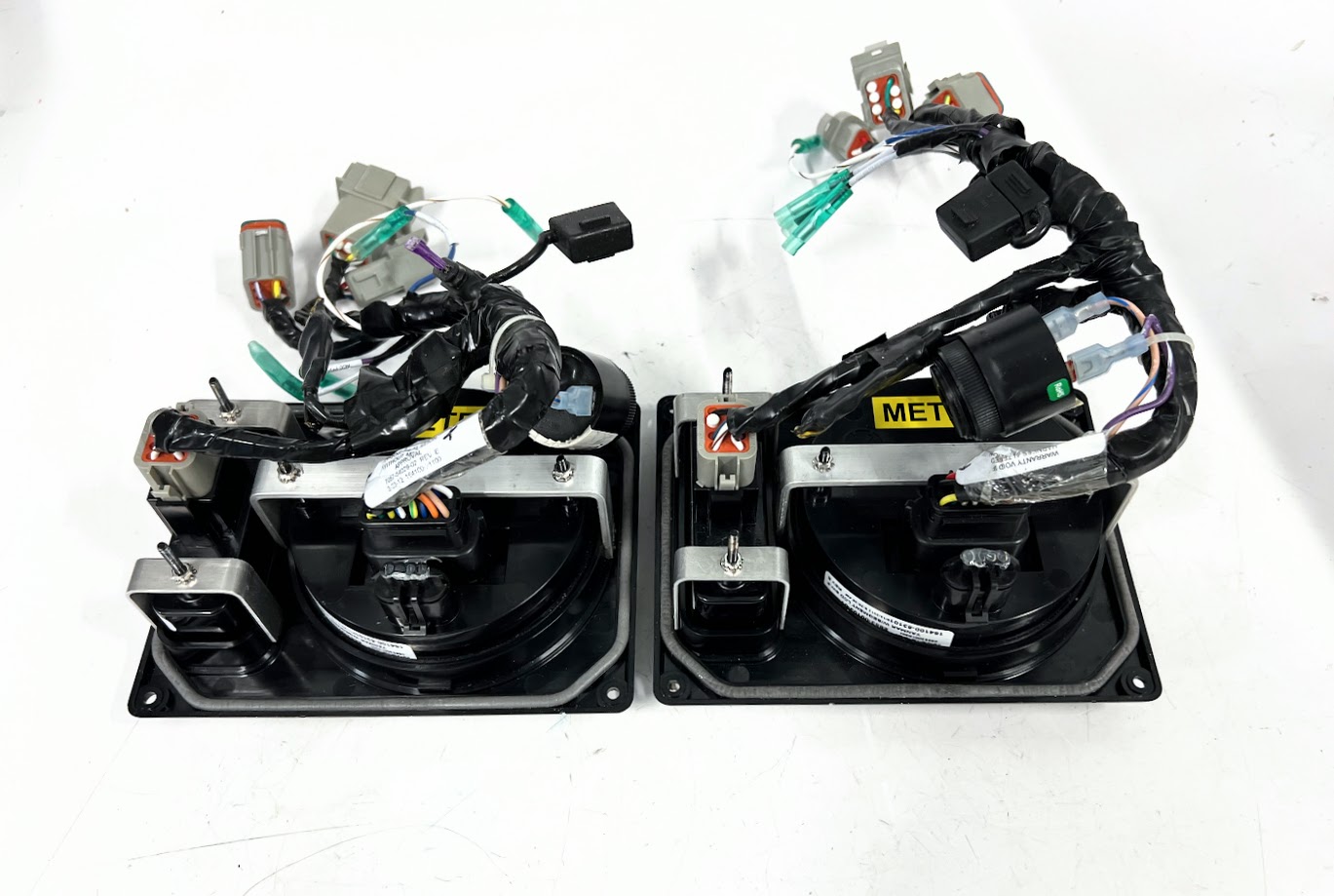 yanmar-164100-30101-port-starboard-yanmar-gauges-with-control-switch-brandon-y-20240530-154531-396380