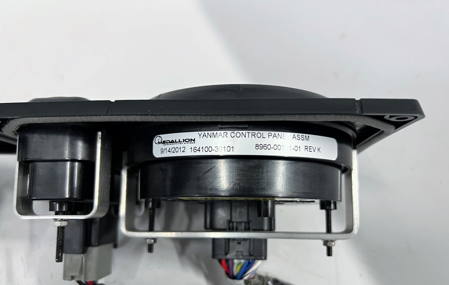 yanmar-164100-30101-port-starboard-yanmar-gauges-with-control-switch-brandon-y-20240530-154537-694181