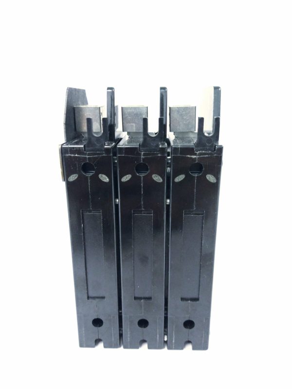 carlingswitch-ea3-x0-03-857-3de-gb-3-pole-35amp-600-volt-circuit-breaker-felix-ommo33069-20240620-164724-880792