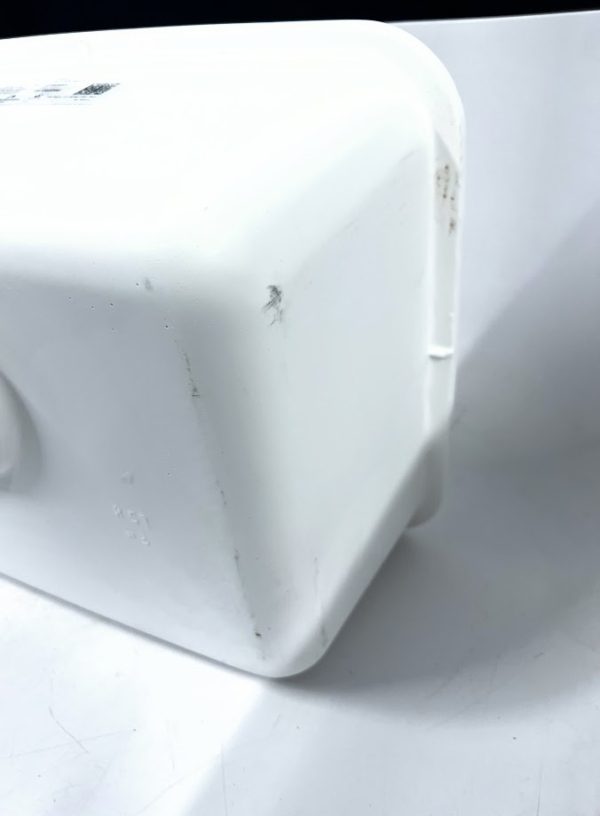 corian-design-859p-glacier-white-sink-slight-imperfection-brandon-y-20240603-162935-101318
