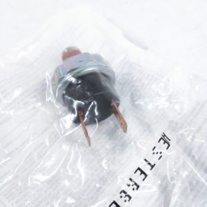 new-westerbeke-037323-marine-oil-pressure-switch-oem-felix-ommo33069-20240626-124908-677409