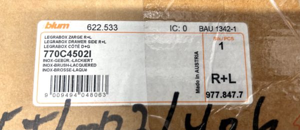 blum-770c450-03-01-legrabox-zarge-rl-slides-felix-ommo33069-20240726-141152-430198
