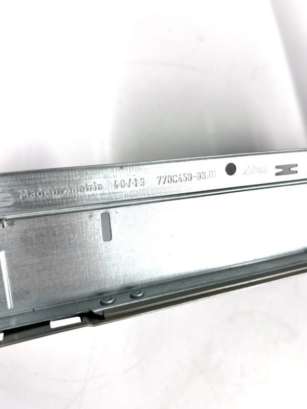 blum-770c450-03-01-legrabox-zarge-rl-slides-felix-ommo33069-20240726-141158-917226