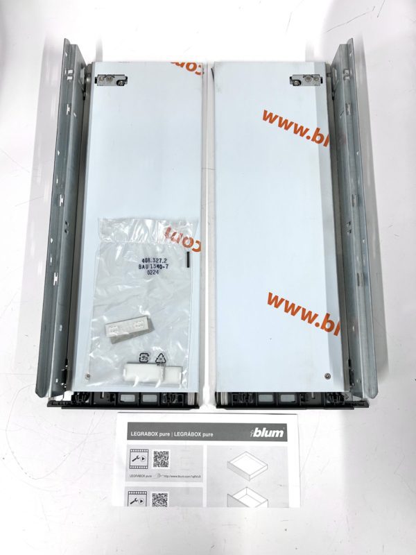 blum-770c450-03-01-legrabox-zarge-rl-slides-felix-ommo33069-20240726-141252-365598