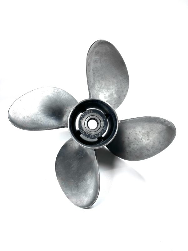 johnson-evinrude-omc-4-x-13-1-2-x-25-renegade-propeller-rh-minor-dents-felix-ommo33069-20240727-075050-505652