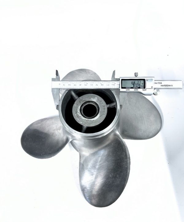 mach-stern-driver-4-x-13-1-2-x-14-rh-stainless-steel-propeller-135-14-brandon-y-20240701-100206-22287