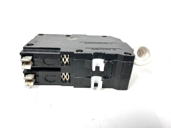 square-d-qo230gfi-2-pole-qwik-gard-circuit-breaker-20a-120-240v-felix-ommo33069-20240708-120909-285093