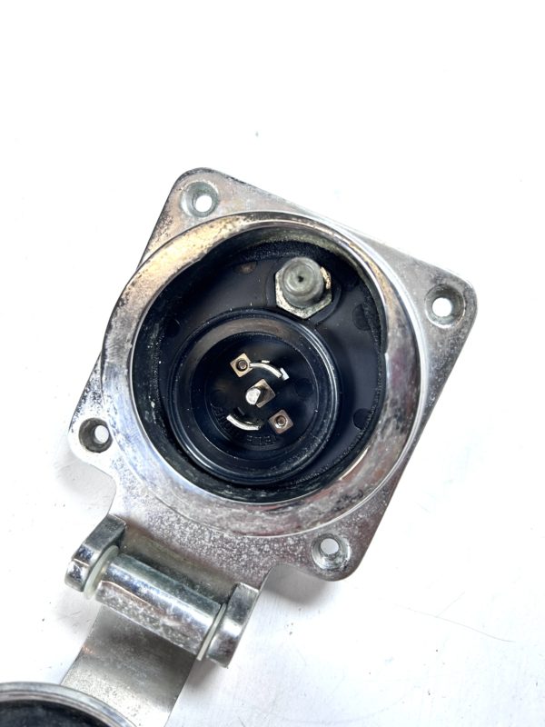 hubbell-hblphtvss-stainless-steel-phone-tv-round-inlet-cosmetic-wear-felix-ommo33069-20240812-110759-733187